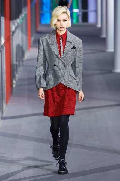 Look 52